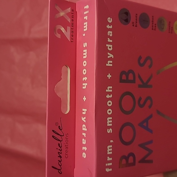 NWT Boob Masks with Marine Collagen and Bio Retinol - Pink - Picture 3 of 4